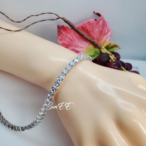 5.20CTW 3MM diamond tennis bracelet - Picture 4 of 4